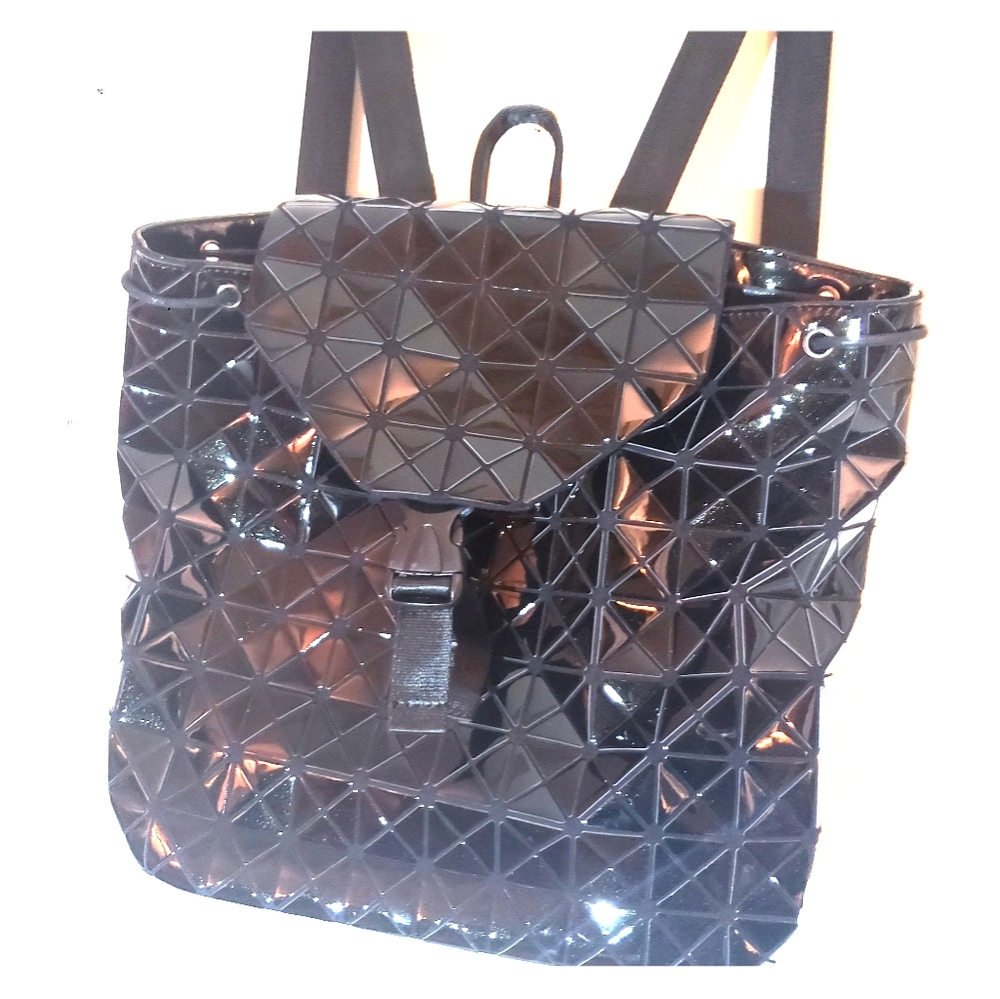 Geometric Holographic Backpack